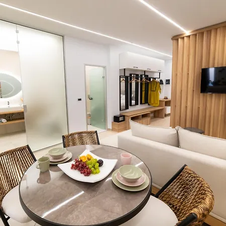 Domus Inn Luxury Apartments Parga Exteriér fotografie