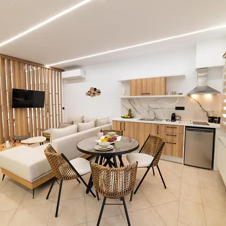 Domus Inn Luxury Apartments Parga Exteriér fotografie